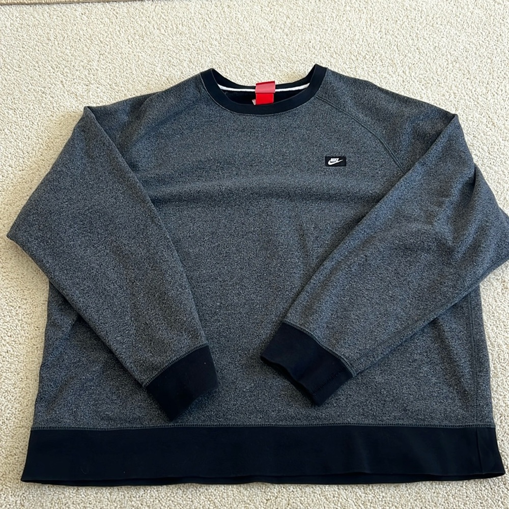 Nike AW77 Shoebox Logo Crewneck Men's Sweatshirt Cool Grey-Black